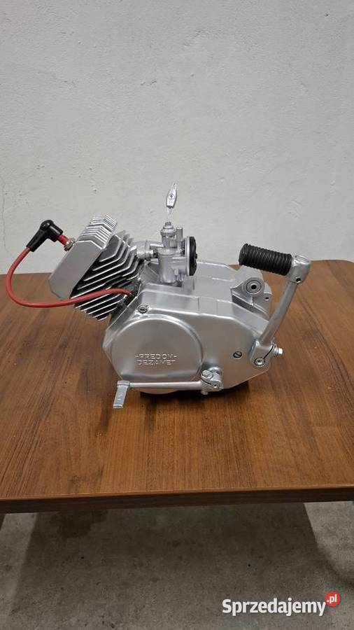Sprzedam silnik romet motorynka 019023025