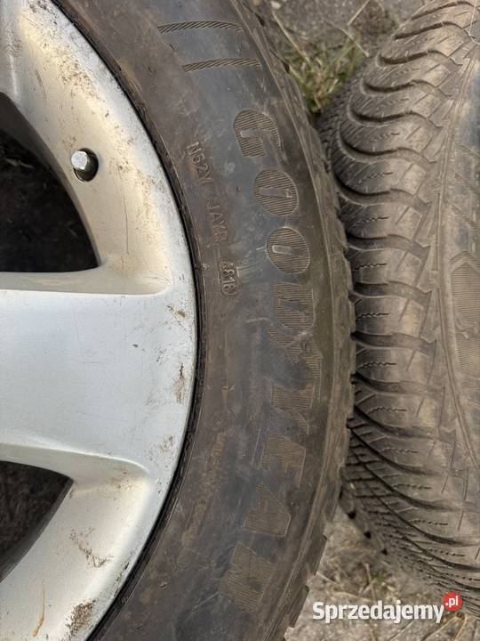 Felgi 17 z oponami wielosezonowymi Goodyear śląskie Świętochłowice