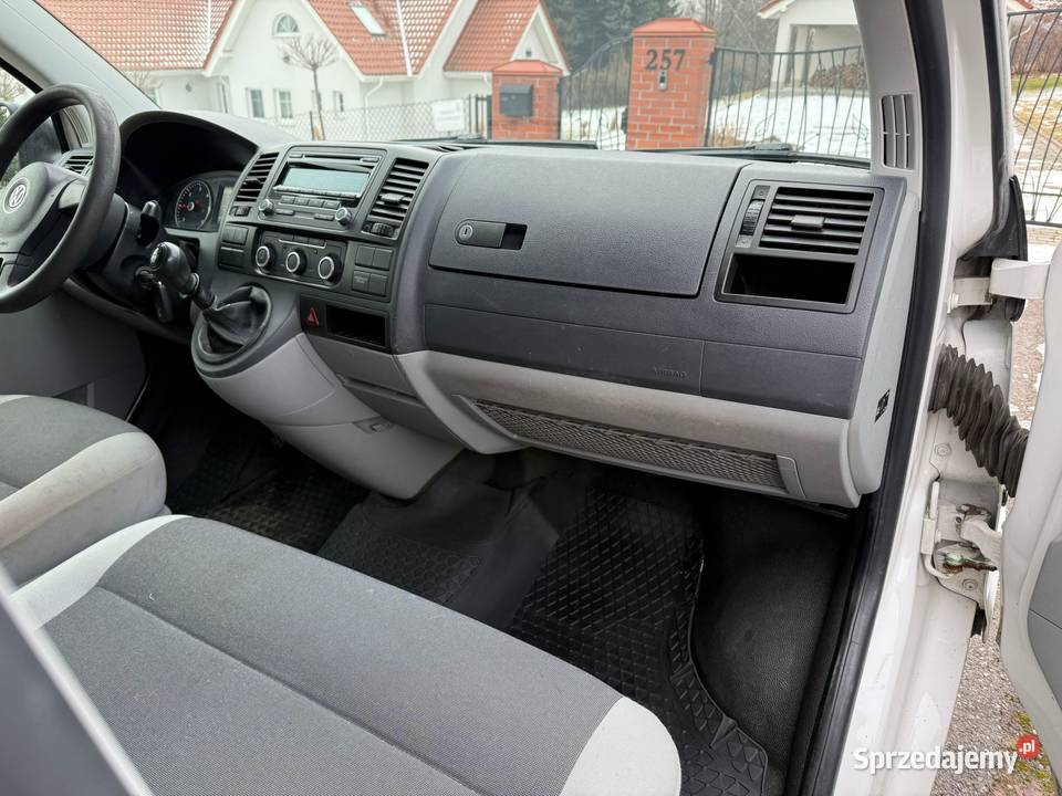 VW Transporter T5 Rok produkcji 2015