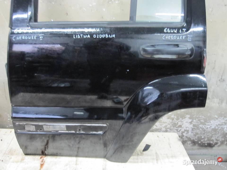 JEEP CHEROKEE KJ III 04r drzwi lewe tył