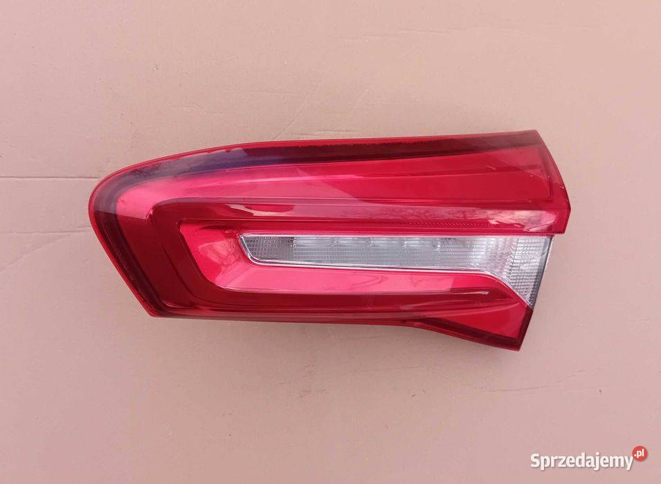 Ford Focus MK4 Led lampa tylna prawa w klapę wielkopolskie Przeźmierowo