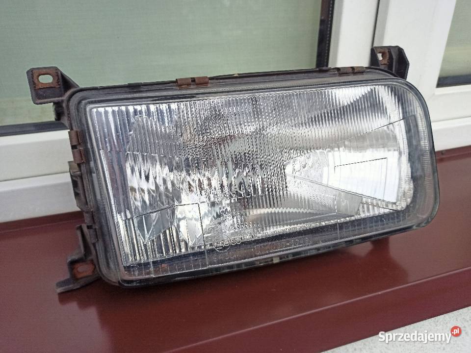 VW Passat B3 lampa przednia prawa reflektor osobowe Lampy przednie