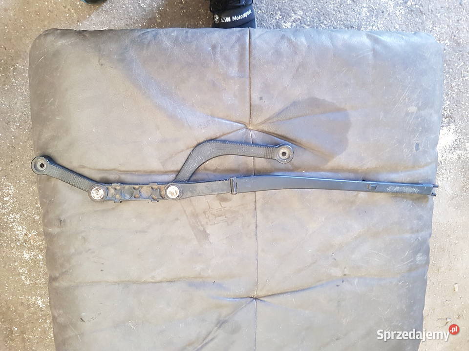 BMW 5 E39 RAMIE WYCIERACZKI PRAWE PRZOD 8209880 osobowe Turek