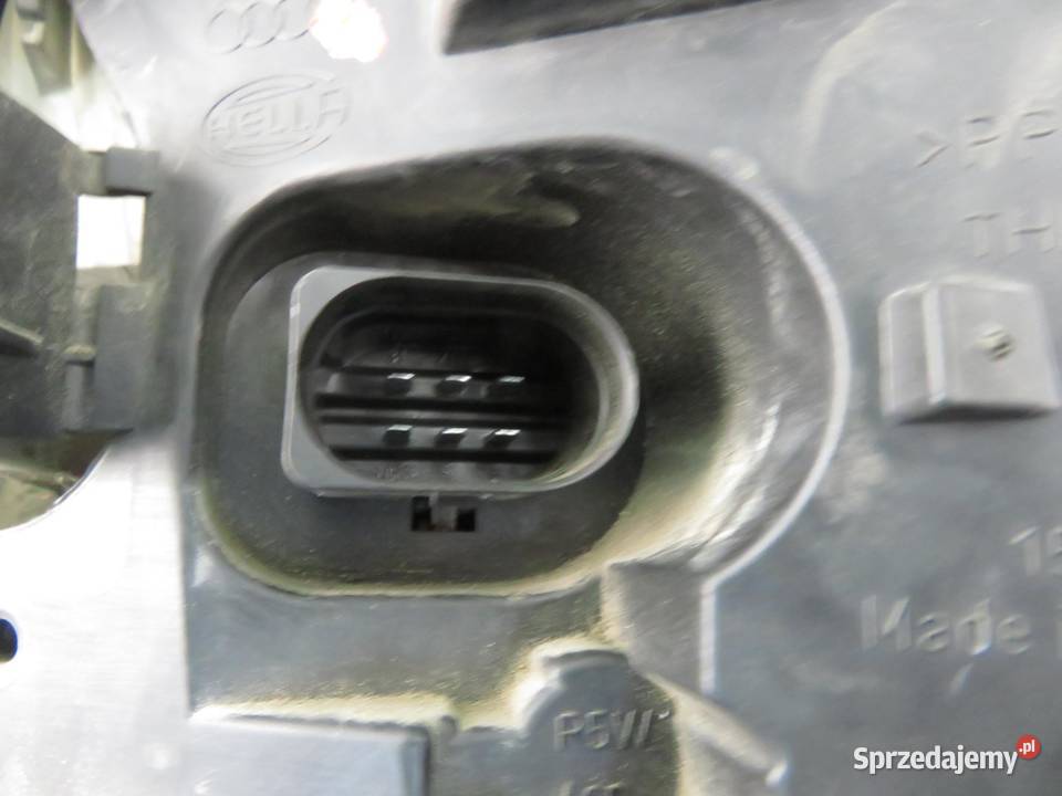 LAMPA LEWA TYLNA AUDI A4 B6 Sedan 8E2 8E0945095 osobowe Części samochodowe