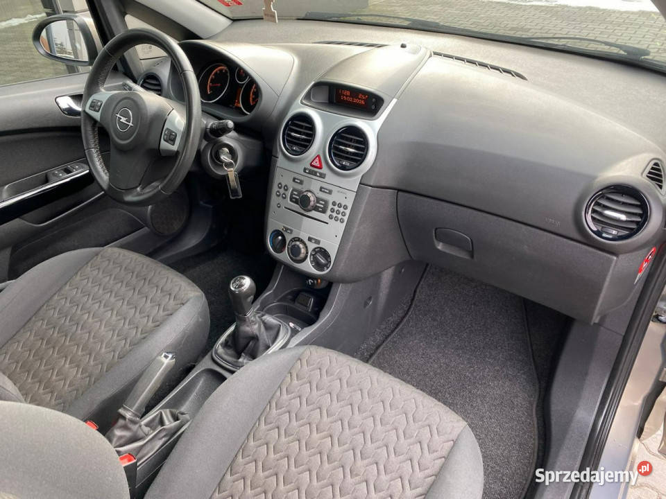 Opel Corsa multifunkcja klima DRL benzynka tempomat Żory