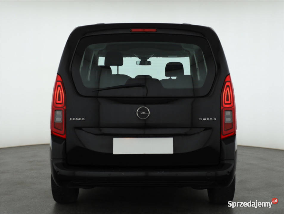 Opel Combo 15 CDTI 75KM