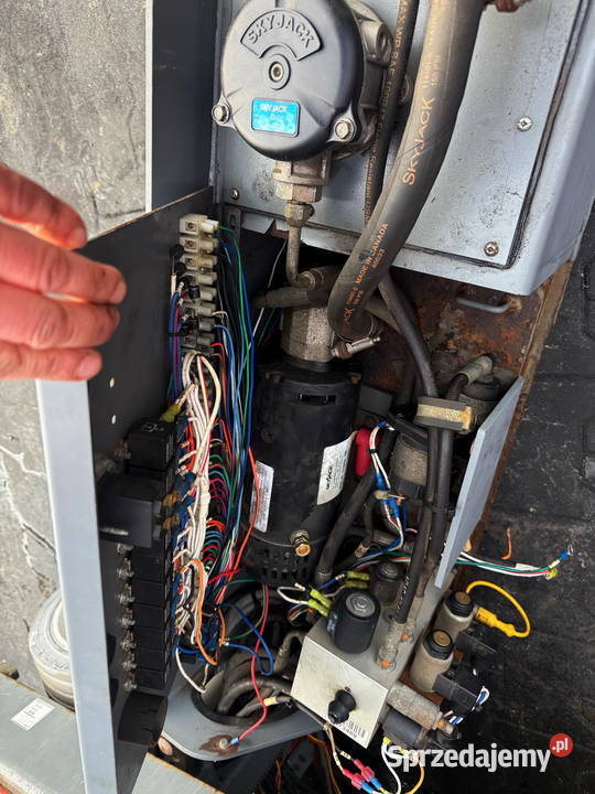 zwyżka podnośnik SKYJACK 4626 790m 2016 w łódzkie