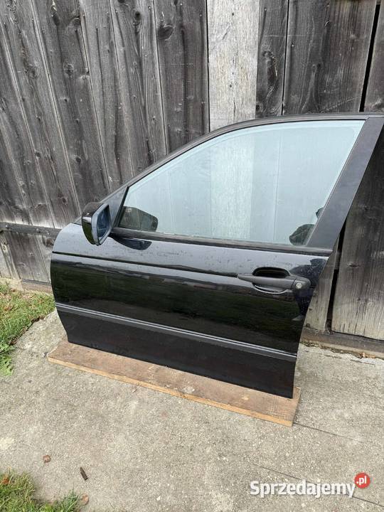Części do bmw e46 19 kolor schwarz 2 drzwi klapa osobowe Zestawy części blacharskich lubelskie Lublin