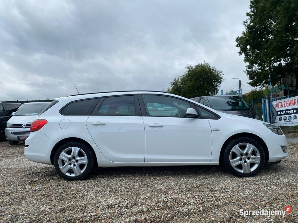 Opel Astra 14 turbo 140 klimatronik podgrzewane ABS Gdańsk
