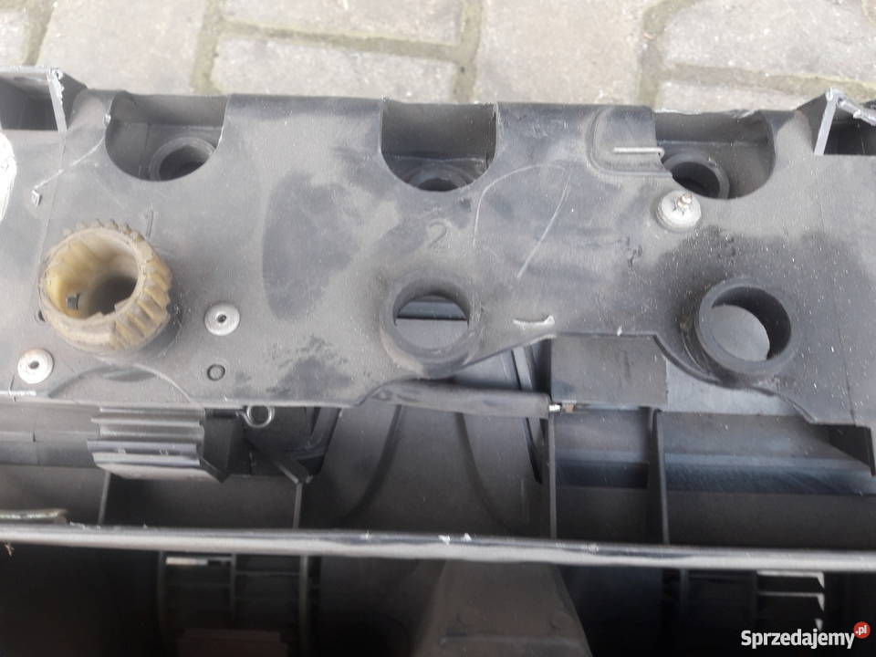NAGRZEWNICA Panel nawiewu mercedes 6738300561 Części Częstochowa