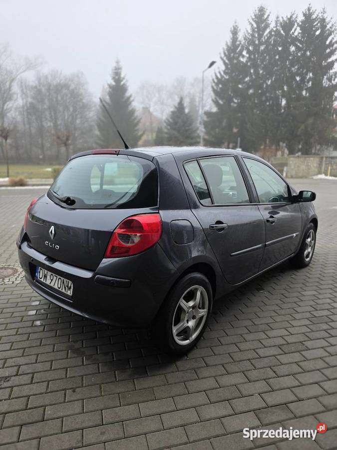 Renault Clio III 15 DCi 2008r manualna Clio Lubin