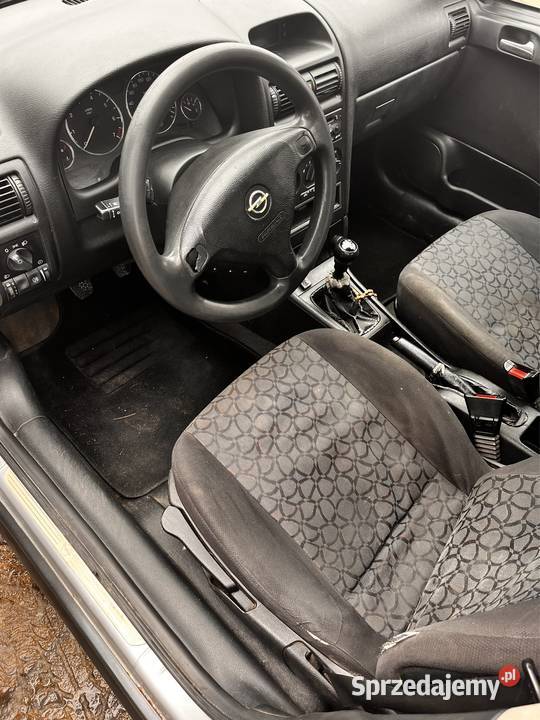 Opel Astra 16 LPG 2000 srebrny Kielce