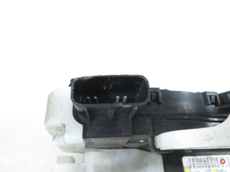 ZAMEK PRAWY PRZEDNI HYUNDAI ix35 LM EL ELH Motoryzacja