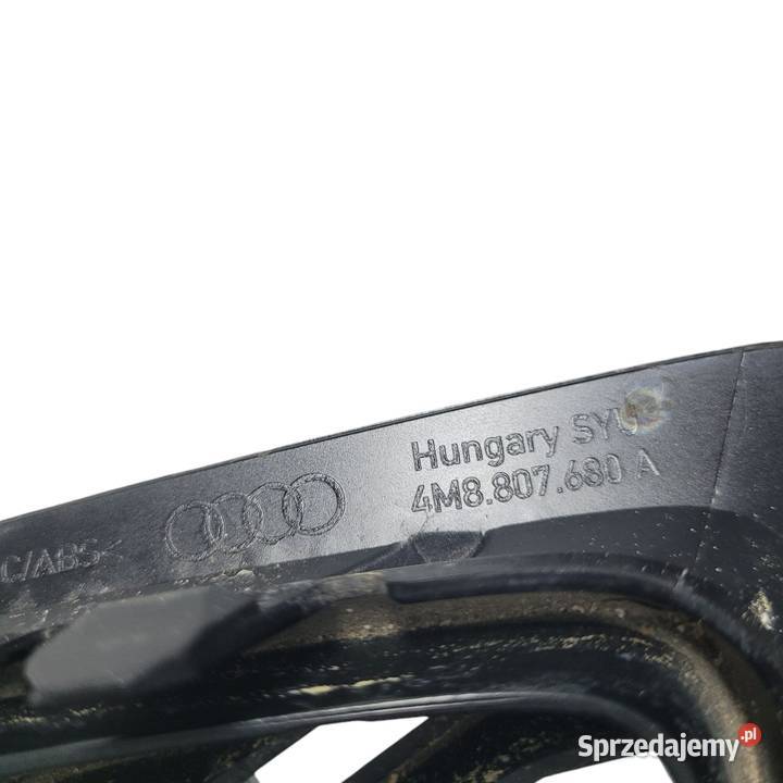 KRATKA ATRAPA ZDERZAKA P 4M8807680A AUDI RSQ8 Barlinek sprzedam