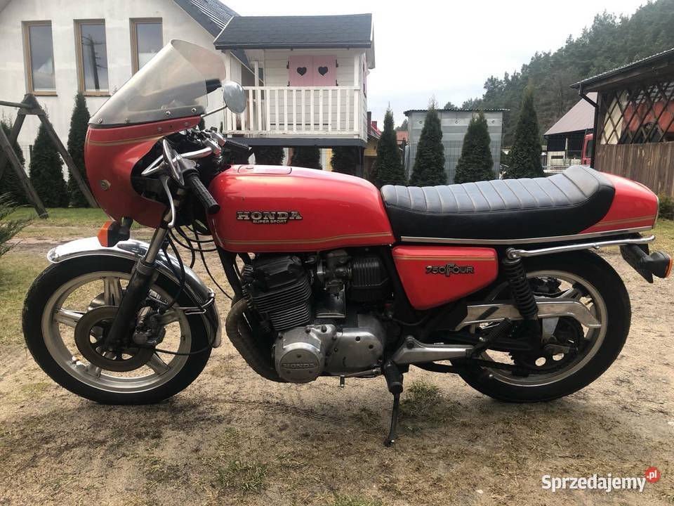 Honda 750 four supersport