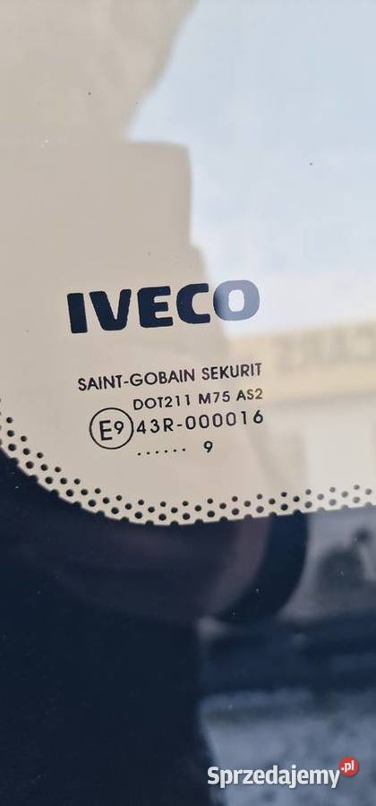 IVECO EUROCARGO SZYBA DRZWI LEWYCH ORYGINAŁ Trzciel