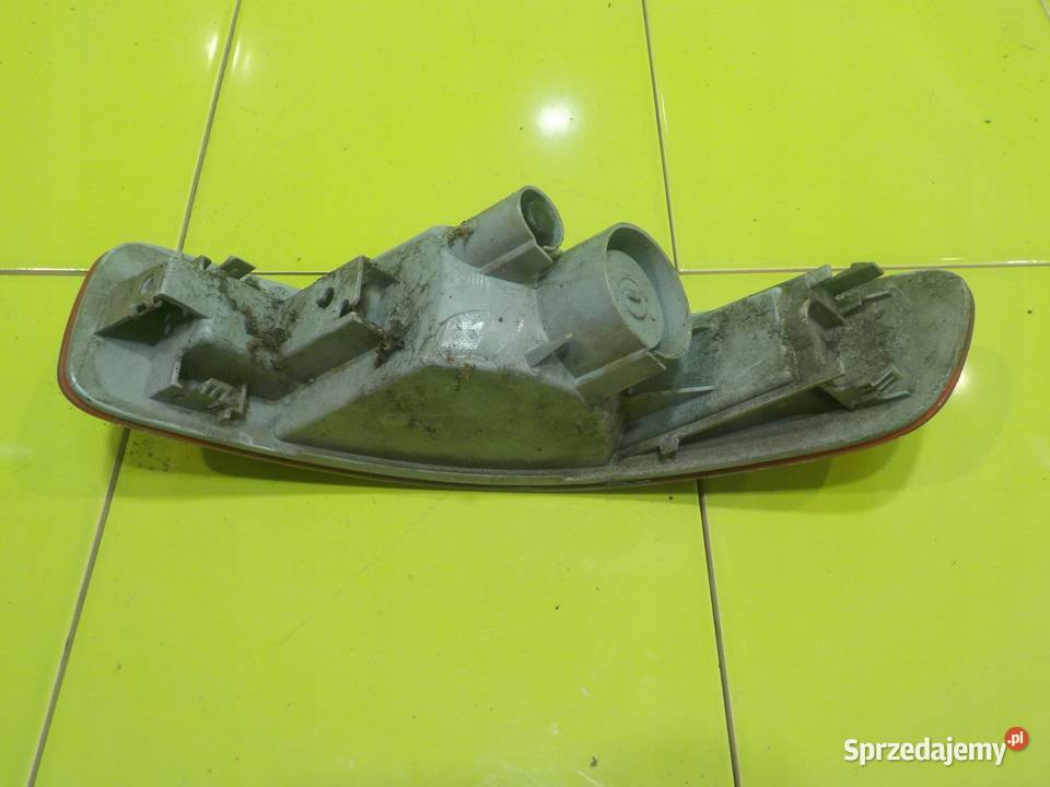 PEUGEOT 4007 09r 5D lampa lewa tyl w zderzak osobowe Suków