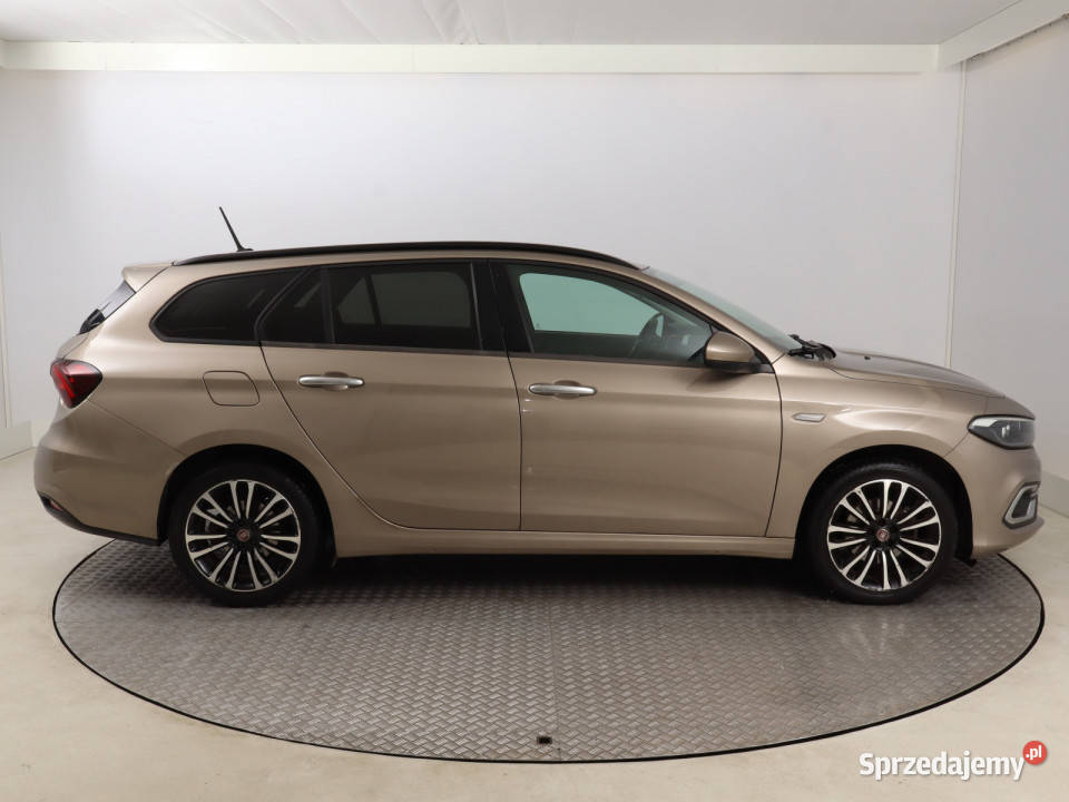 Fiat Tipo 10 FireFly wielofunkcyjna kierownica Bielany Wrocławskie