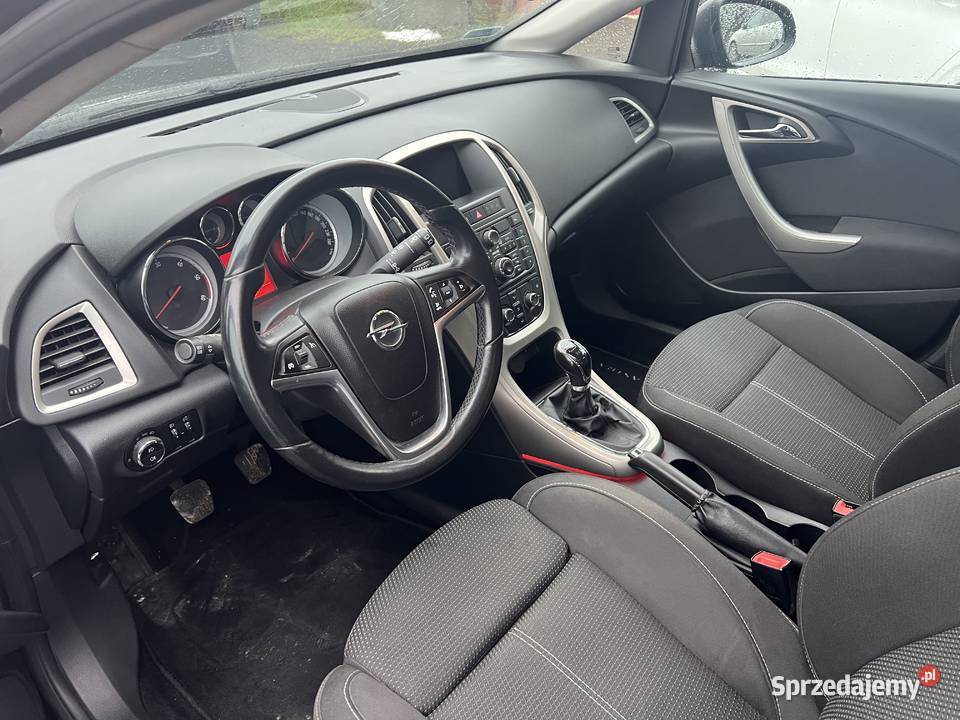 Opel Astra 17 diesel 2012 moc 110 268655km Motoryzacja Zamość sprzedam
