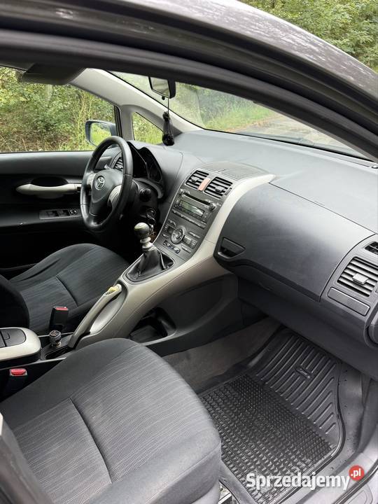 Toyota Auris 20 d4d 2007 lakier metallic Grębów