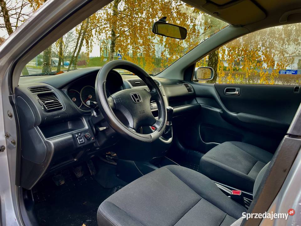 ŚlicznaZadbanaHondaCivicVII2005rLift14Benz garażowany