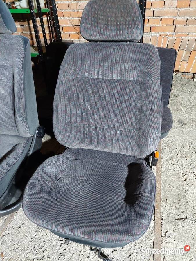 Komplet Foteli VW Golf 3 III Fotele MK3 Bobrzany