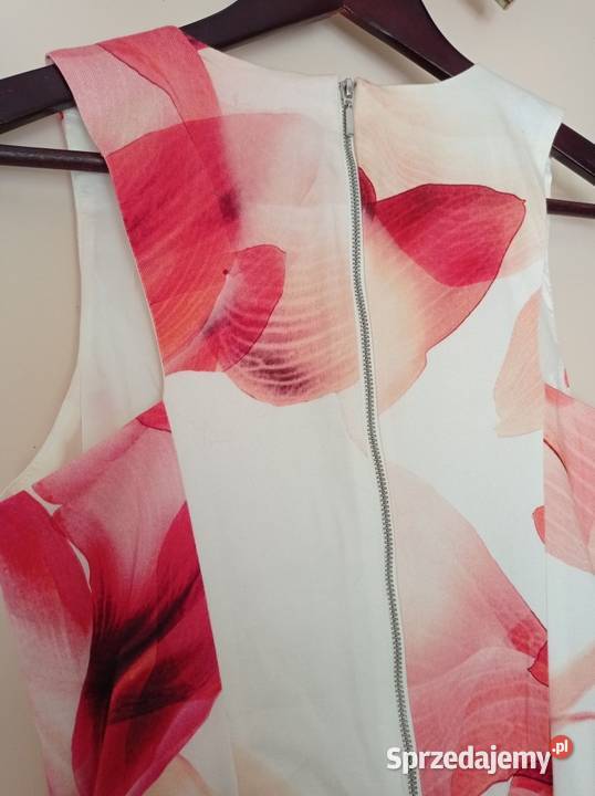 Nowa sukienka w kwiaty Hajnówka