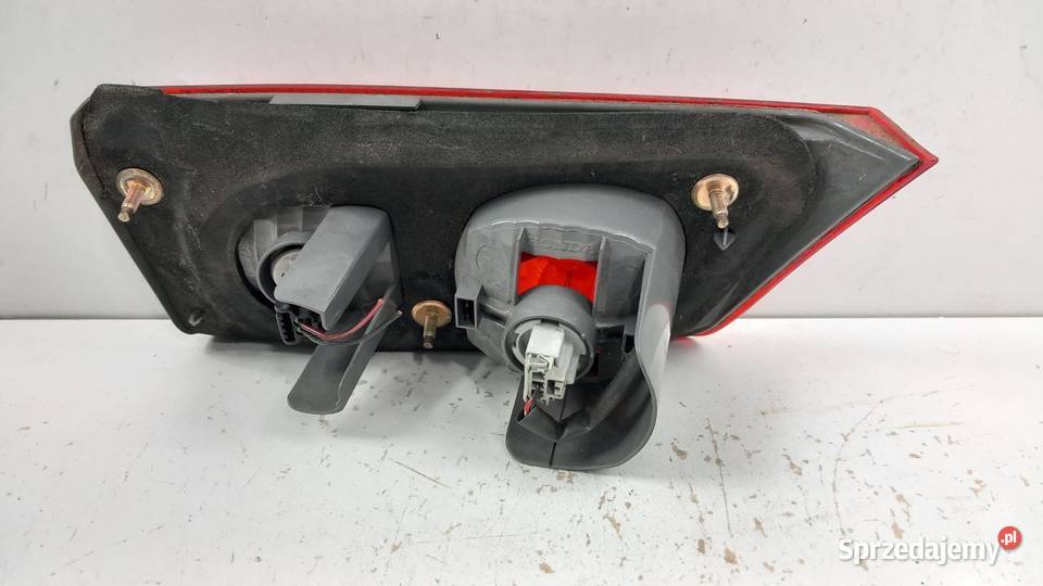 HONDA ACCORD VII SEDAN LAMPA TYŁ PRAWA Zbierkowo