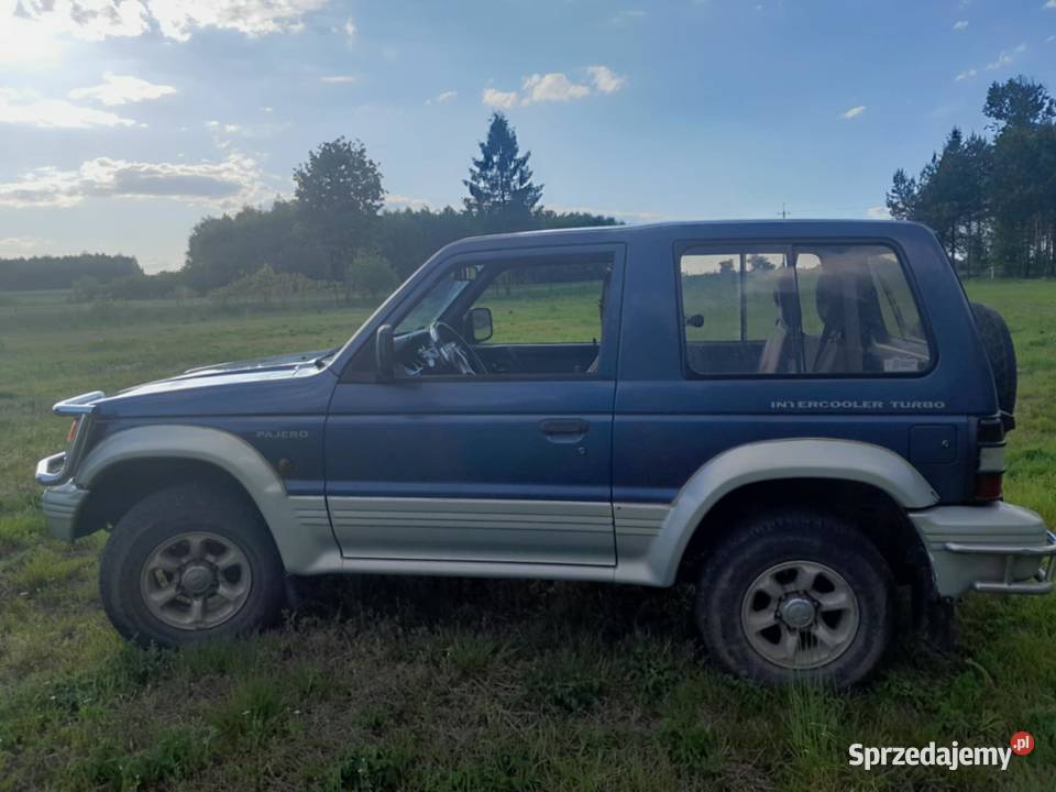 Mitsubishi Pajero terenowy