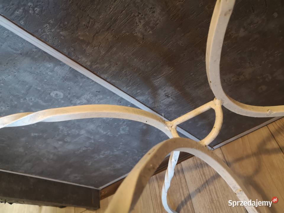 Stolik metalowy rękodzieło biały Dekoracje i ozdoby Jelenia Góra