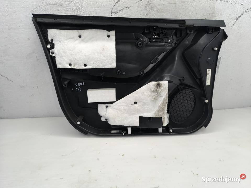 BOCZEK TAPICERKA DRZWI PRAWY PRZÓD SUBARU Tapicerki samochodowe sprzedam