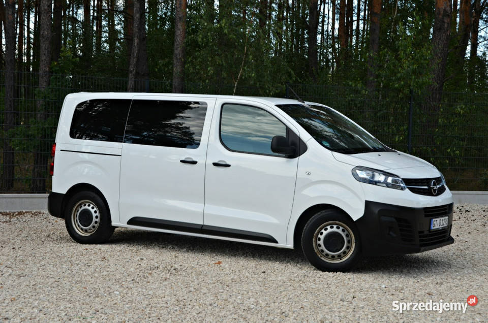 Opel Vivaro 120 8 Osób Serwis Super Stan centralny zamek Ostrów Mazowiecka