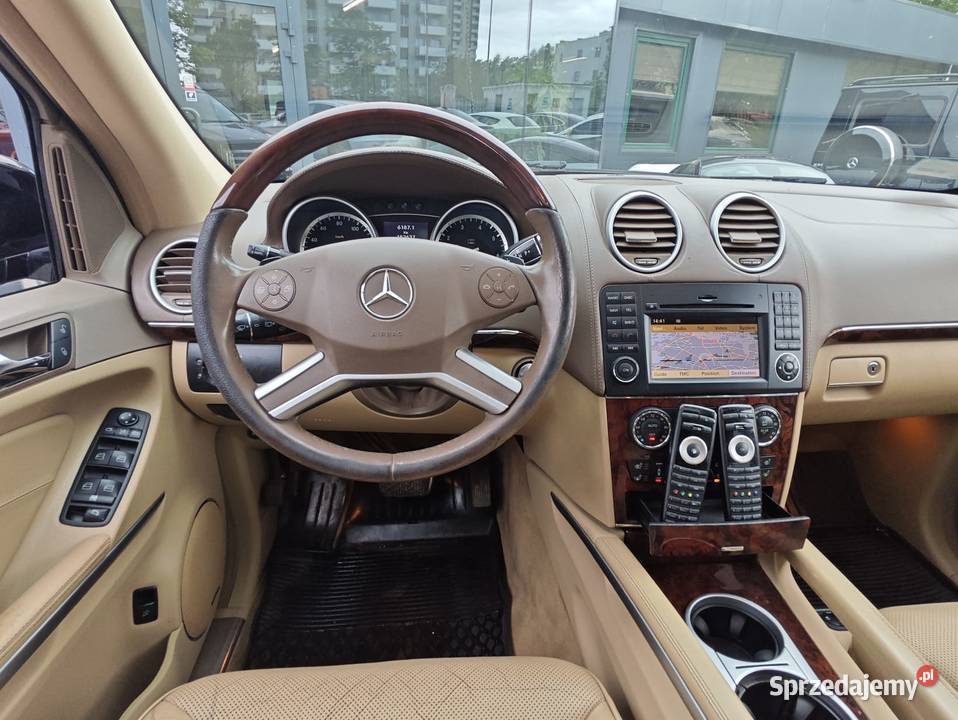 GL550 4Matic 7 MiejscBogate wyposażenie Przebieg Warszawa sprzedam