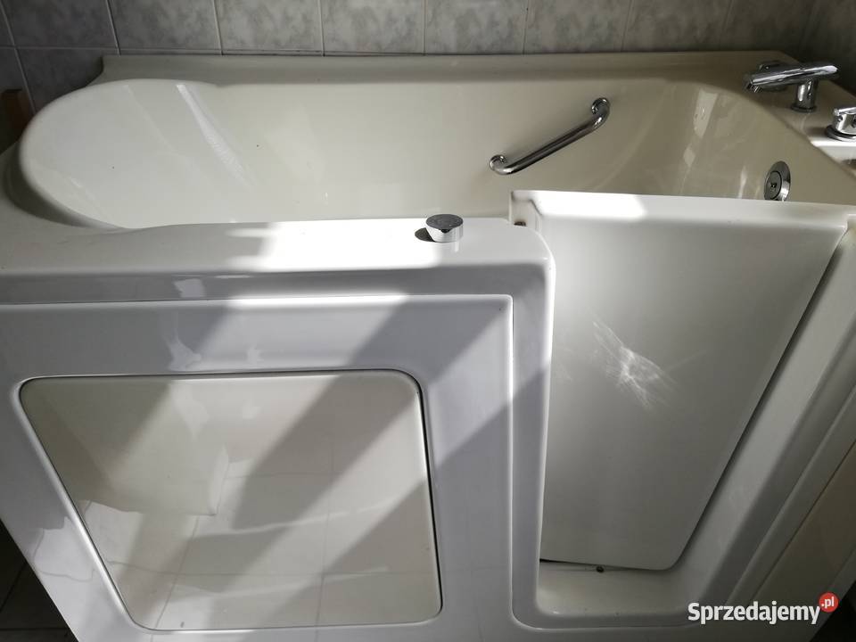 Wanna z drzwiczkami Poniatowa