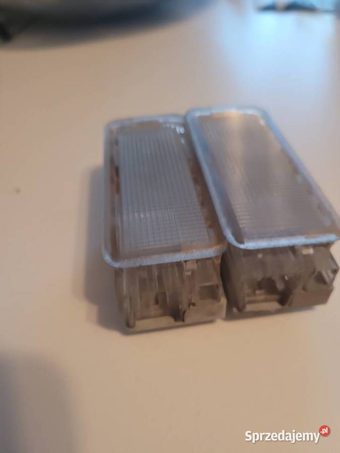 LAMPKA WEWNETRZNA BAGAŻNIKA PEUGEOT 407 SDNSW Uniwersalne Lublin