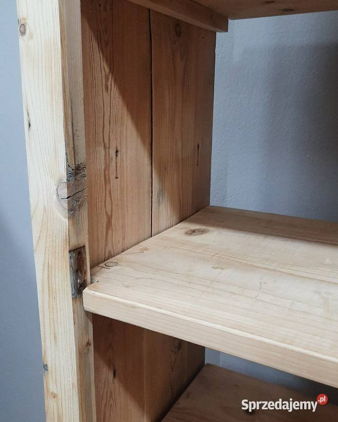 Stary Regał w Rustykalnym Stylu AntykiMarki Marki sprzedam