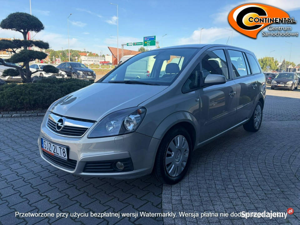 Opel Zafira Stan benzynka B 20052011 światła przeciwmgielne Żory