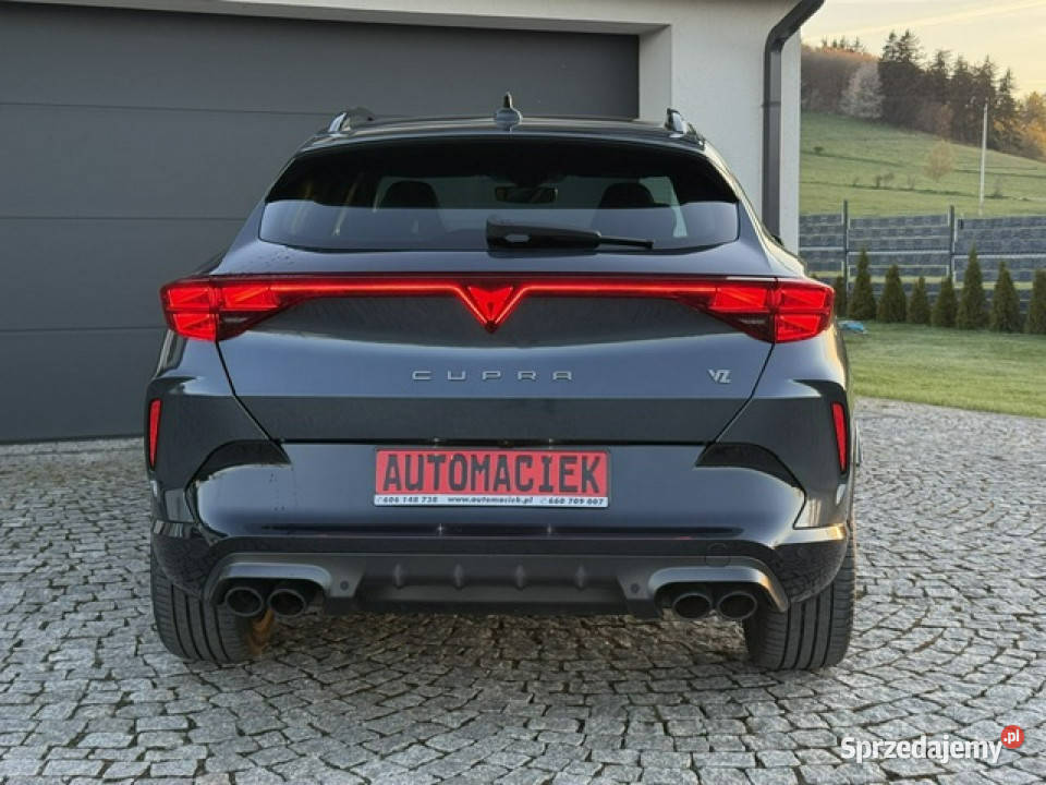 Cupra Formentor VZ 333 AWD BLACK EDITION KAMERY