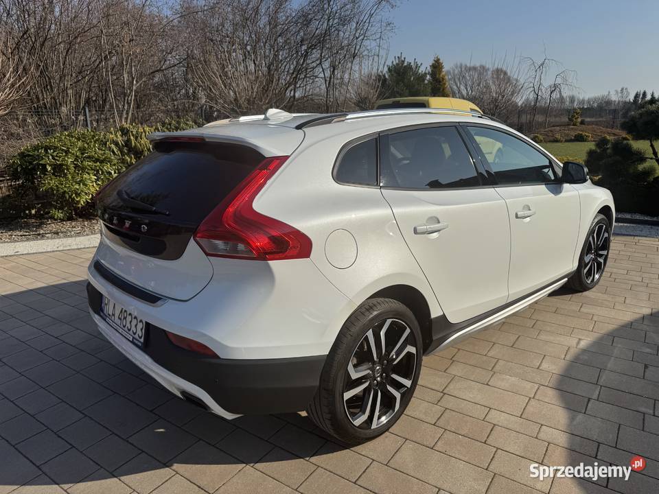 Volvo V40 Cross Country D3 150 Salon Polska Łańcut