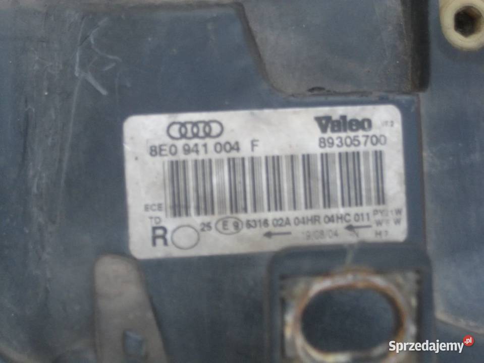 audi a4 b6 małysz 0104r lampa przód prawa lewa osobowe Rakoniewice