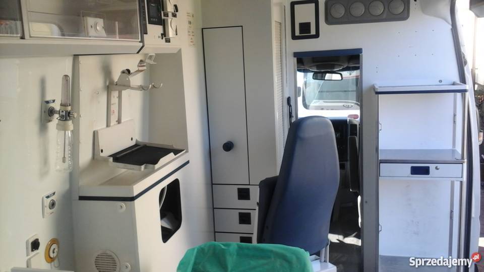 Ambulans karetka Volkswagen Crafter krajowy Volkswagen Biskupiec-Kolonia Druga sprzedam