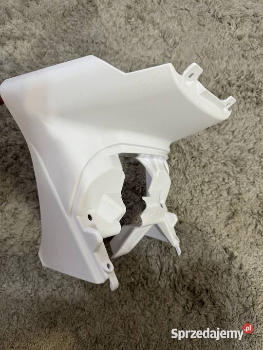 Plastik pod siedzenie kokpit Yamaha aerox NOWY Części i akcesoria motocyklowe Gorzupia