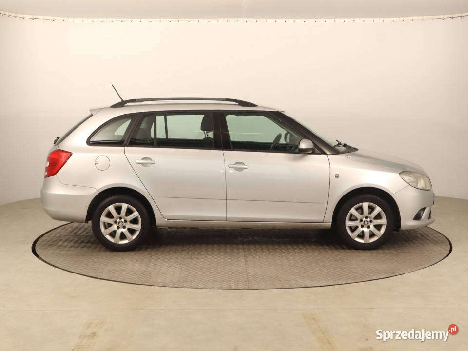 Skoda Fabia 12 TSI czujnik parkowania dolnośląskie Bielany Wrocławskie