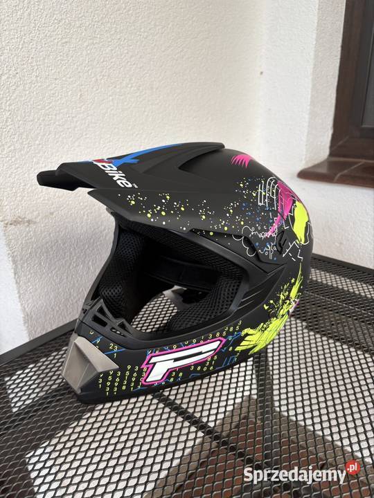 Nowe kaski na crossa Kaski Kęty