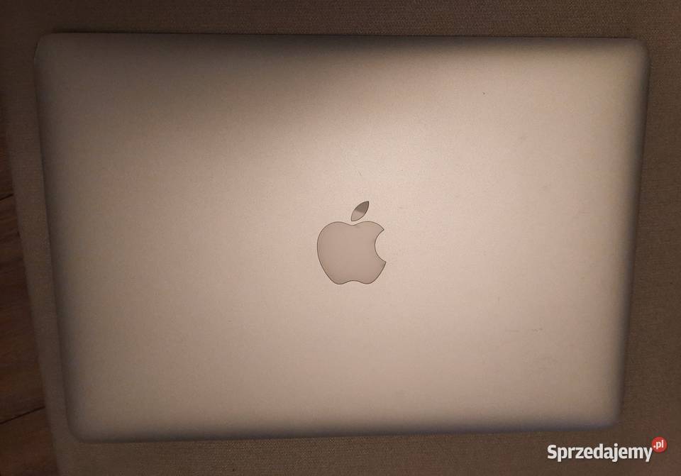 Laptop APPLE MacBook