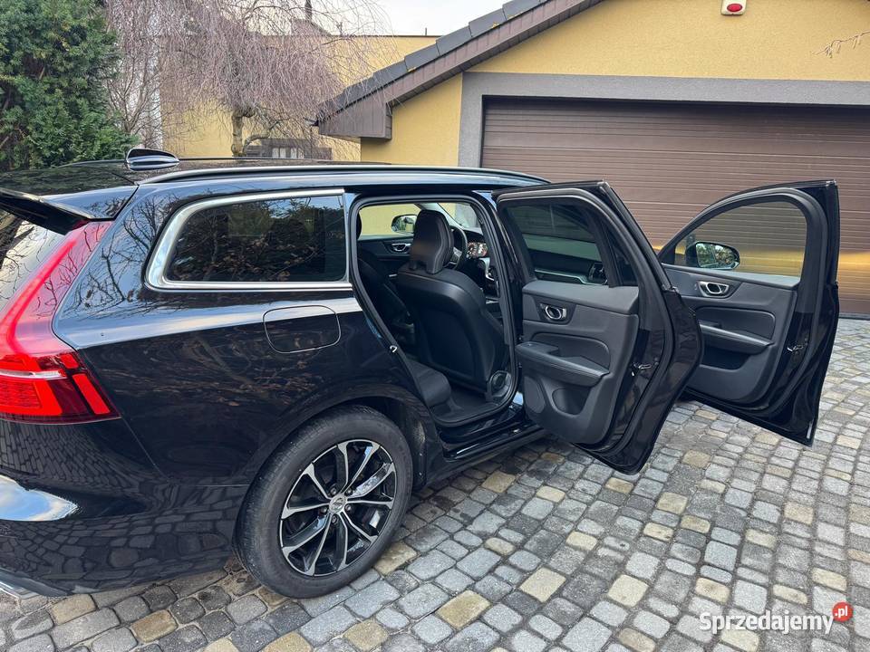 Volvo V60 Biznes 20 Diesel Hybryd Model 2022 czujnik zmierzchu Gdańsk