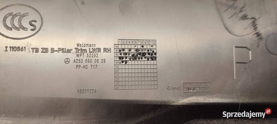 MERCEDES GLC W253 X253 OSŁONA SŁUPKA PRAWA sprzedam