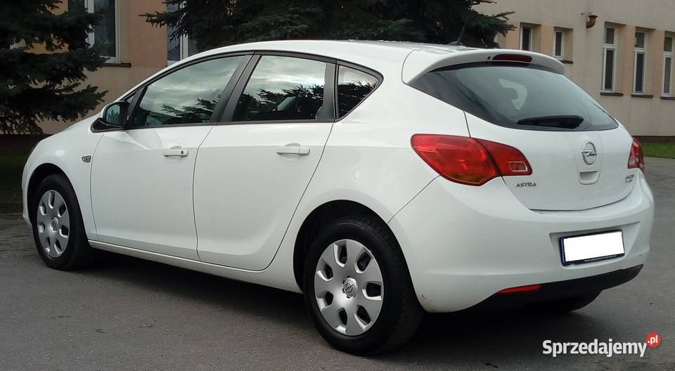 Opel Astra 14 benzyna nowy rozrząd klimatyzacja sprzedam