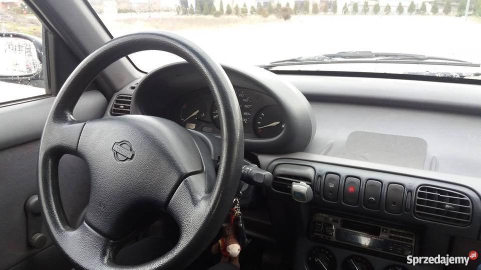 NISSAN MICRA K11 10 z 1996 roku