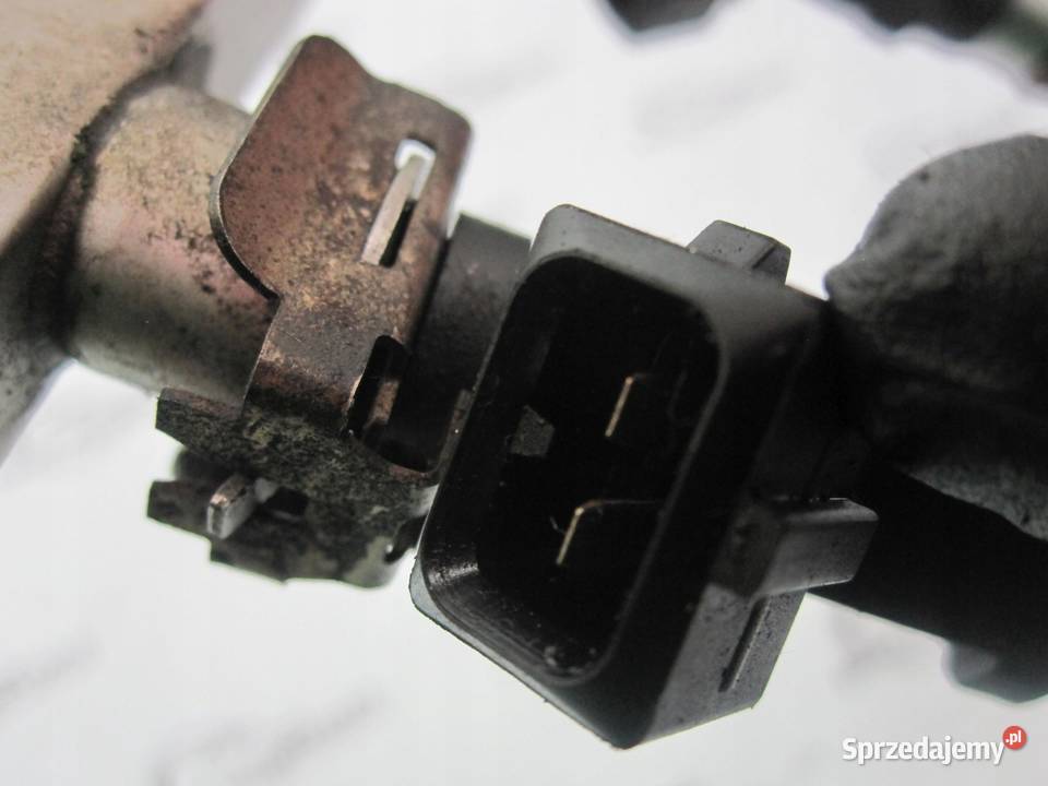 Opel Corsa 12 16V A12XER 85 listwa wtryskowa osobowe